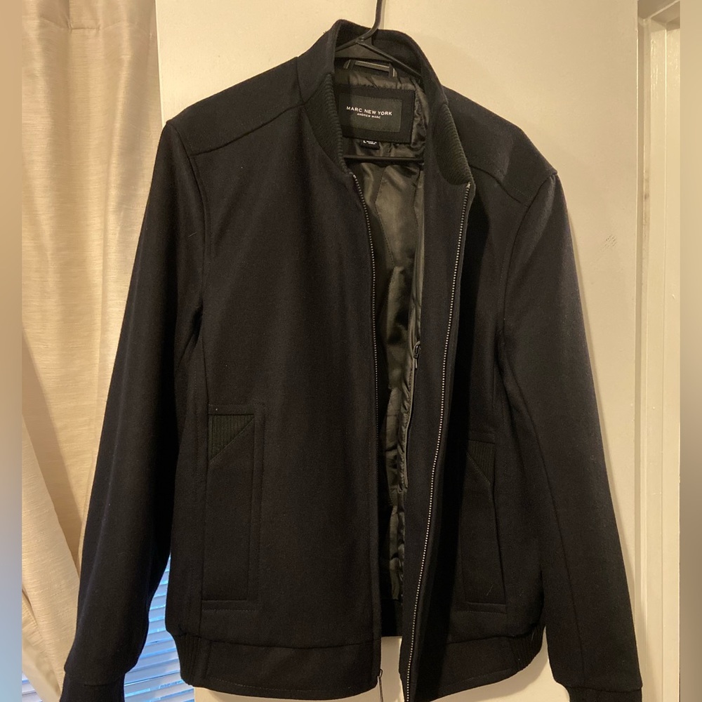 Marc New York Coat L Black
PREOWNED/USED
Andrew Marc
